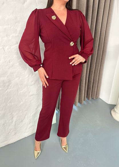 Broşlu Ceket Yaka Takım