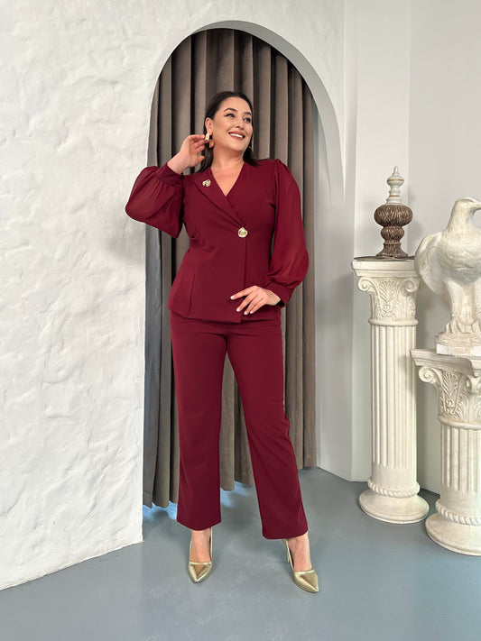 Broşlu Ceket Yaka Takım