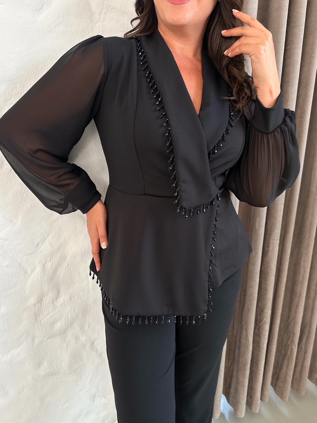 Uzun Kollu Sallantı Taşlı Abiye Bluz