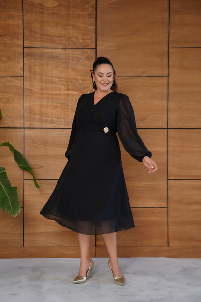 Gold Broşlu Şifon Abiye Elbise