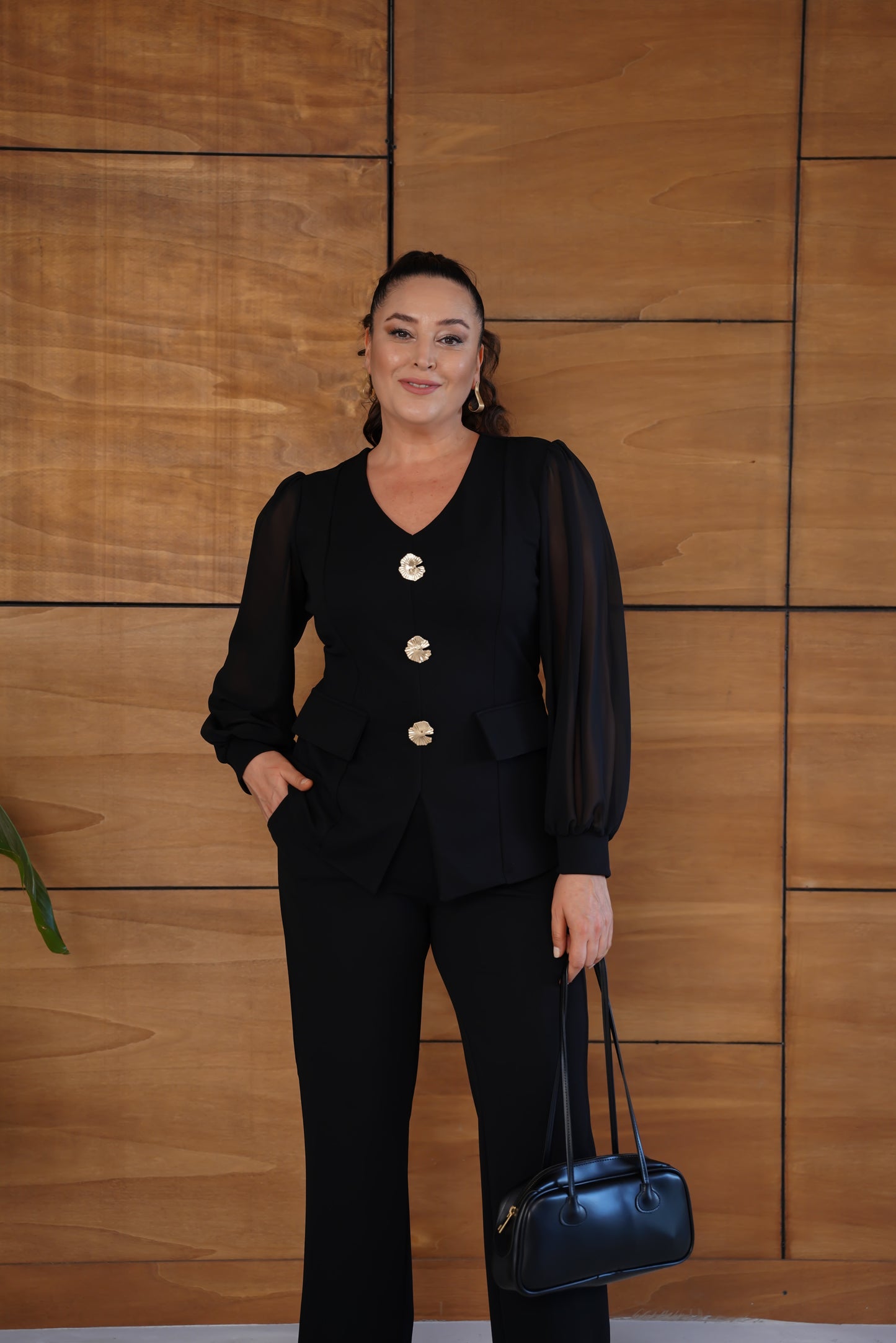 Çiçek Broş Detaylı Abiye Takım