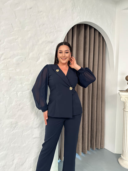 Broşlu Ceket Yaka Takım