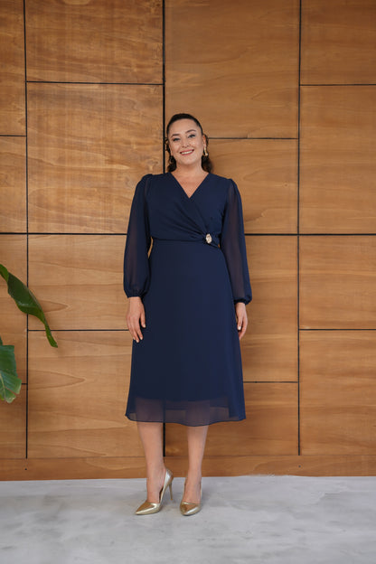 Gold Broşlu Şifon Abiye Elbise